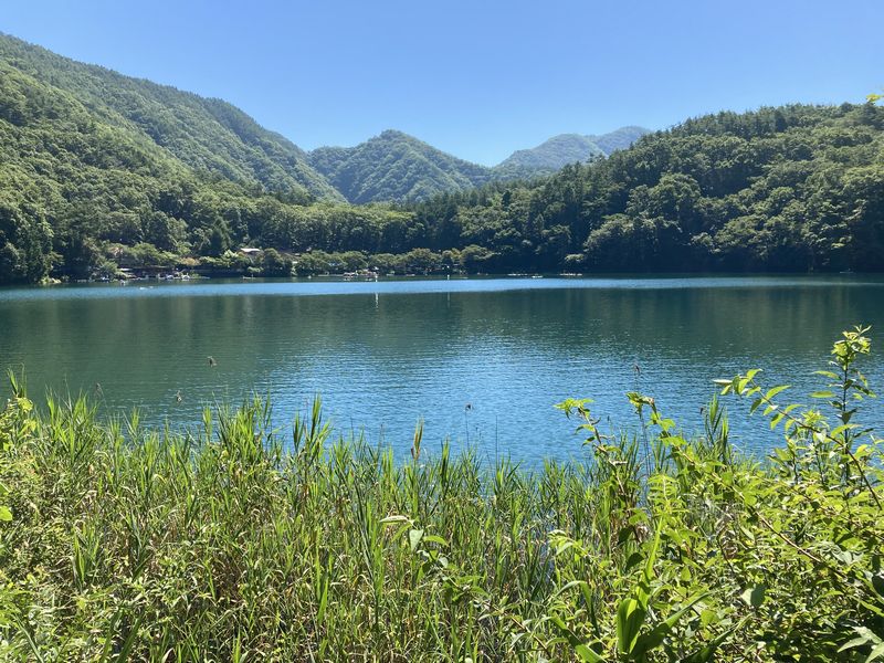 四尾連湖景観